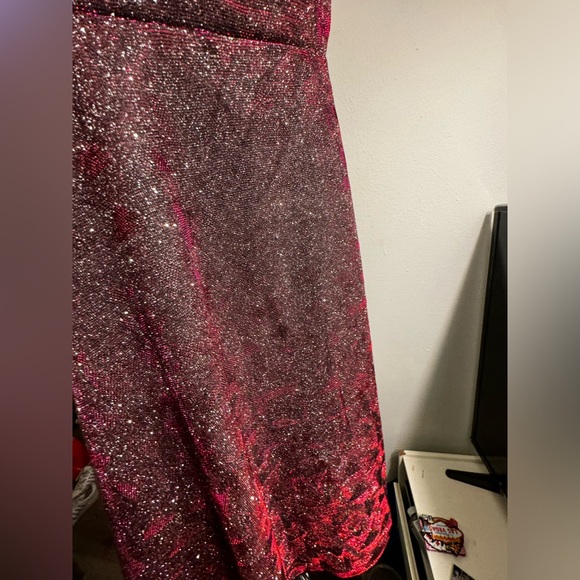 Dress - Picture 9 of 9